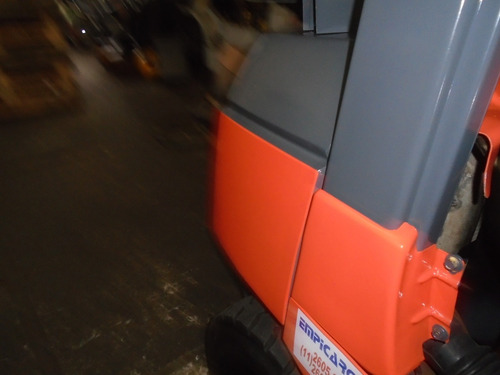 Imagem 4 de 4 de Venda E Aluguel De Empilhadeira Toyota 2005 2,5 Tons