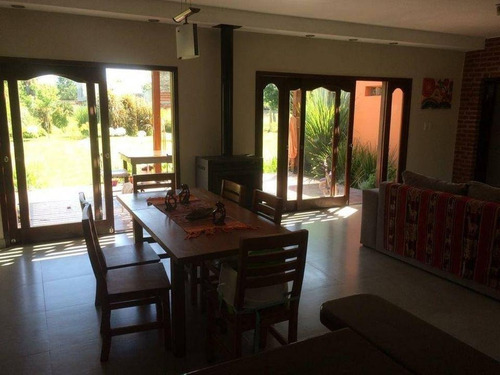 Casa Venta 2 Dormitorios 2 Baños 1 Patio Y Parrilla 900 Mts 2 Totales - Villa Elvira
