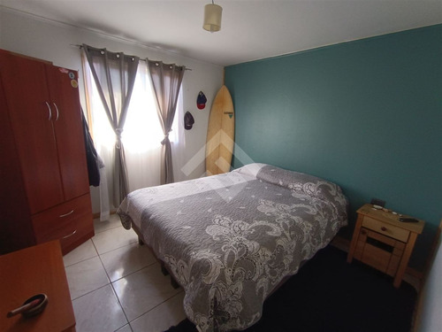 Casa En Venta De 4 Dorm. En Peñaflor