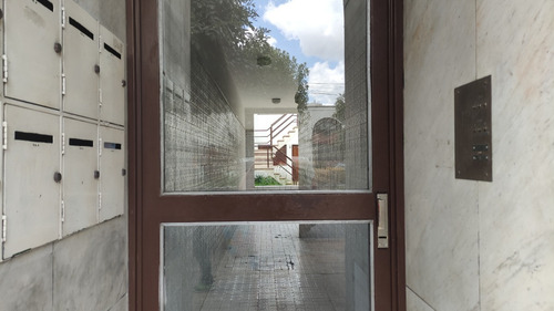 Imagen 19 de 22 de Diag. 74 Entre 5 Y 6 / Retasado! Vendo Depto. Céntrico / 1 Dorm / Luminoso