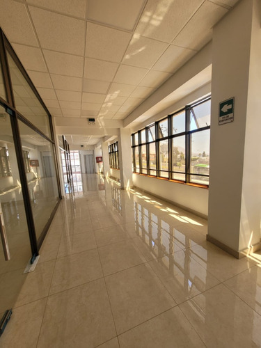 Local Comercial En Arriendo, Piso 2, En Av. Francisco Bilbao