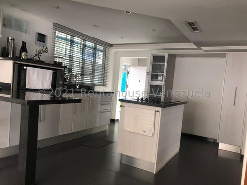 Imagen 8 de 22 de Gustavo Zavala Rentahouse 22-12782