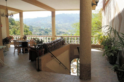 Casa En Venta 21-16939 En El Cafetal