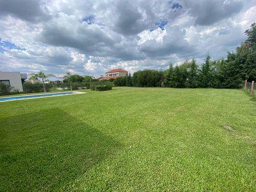 Casa 4 Amb Con Pileta En Venta En Barrio Santa Rita En Canning