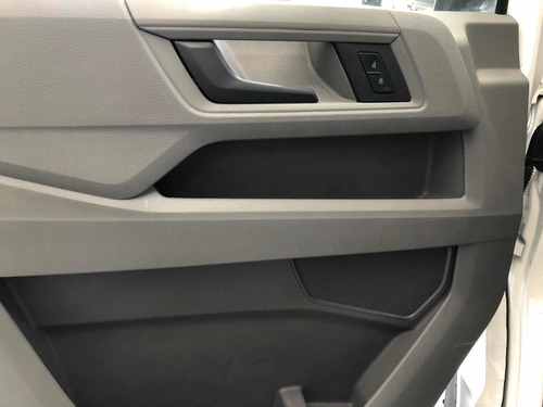 Imagen 10 de 15 de Volkswagen Crafter Cargo Van 3.8 Cab Extendida 2020