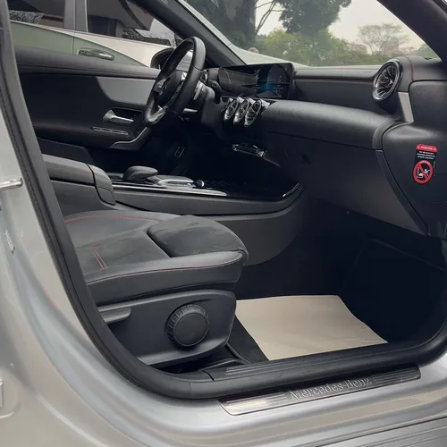 Mercedes-Benz Clase CLA 1.3 Cla 180 Amg Line At