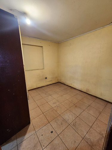 Vende Casa Esquina Con Local Comercial