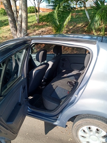 Renault Sandero 2010 1.0 16v Authentique Hi-flex 5p