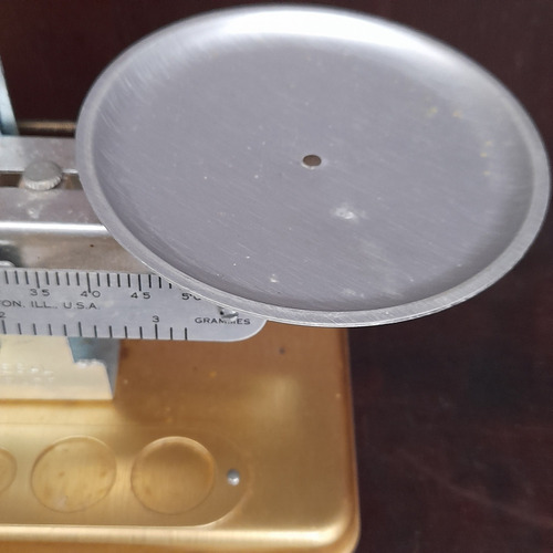 Imagem 4 de 9 de Balança Pelouze Mfc 50g Antiga Com Caixa E Pratos Made Usa