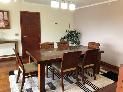 Casa Amplia, Cómoda Y En Hermosa Ubicación En Alto...