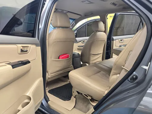 Toyota Fortuner 3.0 Srv D-4d 4x4