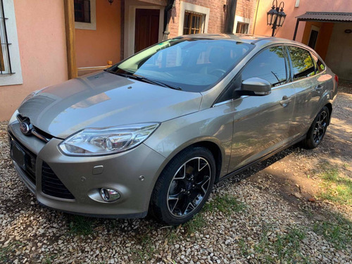 Ford Focus Titaium Automatico Sedán