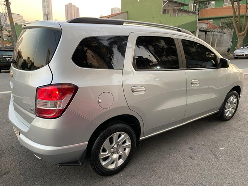 Imagem 3 de 11 de Chevrolet Spin 2018 1.8 Ltz 7l Aut. 5p