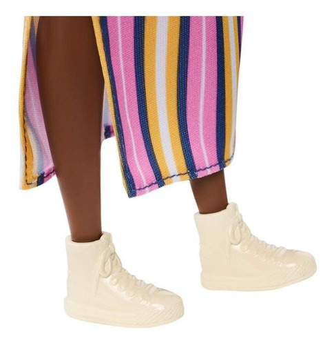 Imagem 4 de 6 de Barbie Fashionista 135 Negra Vitiligo Ms