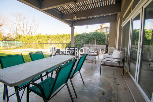Casa En Venta 5 Ambientes En Cuba Villa De Mayo, Zona Norte