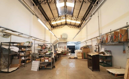 Depósito En Venta Ubicado En La Boca, Capital Federal, Buenos Aires