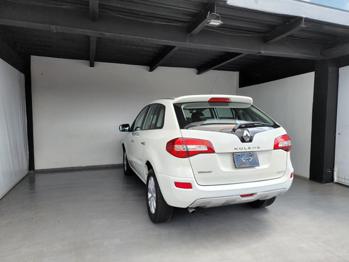 Imagen 8 de 15 de Renault Koleos 2016 2.5 Expression At