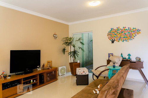 Casa À Venda - Bosque Da Saúde, 3 Quartos, 185 - S893121376