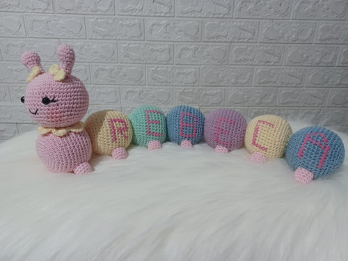 Centopeia Personalizada Com Nome Em Amigurumi