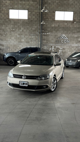 Volkswagen Vento 2.5 Luxury 170cv