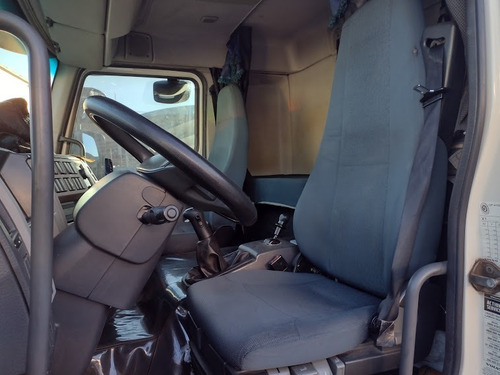 Imagem 8 de 15 de Volvo Vm 270 Impecável Único Dono Troca De Óleo Só Volvo