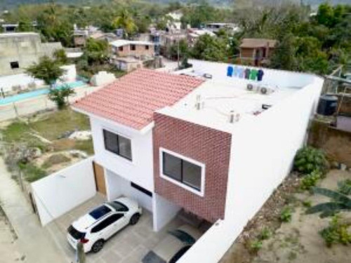 Casa En Venta En Colonia El Tuito, Cabo Corrientes, Jalisco