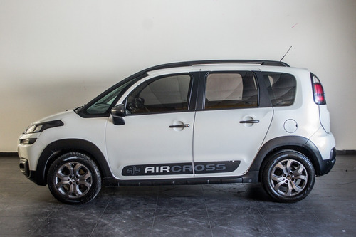 Imagen 11 de 18 de Citroen C3 Aircross Shine 2016 Aa017 L