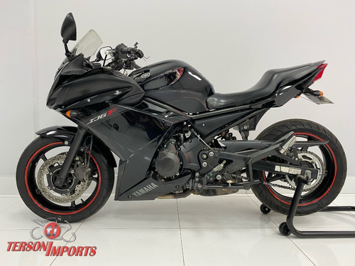 Imagem 2 de 9 de Yamaha Xj6 F 2012 Preta