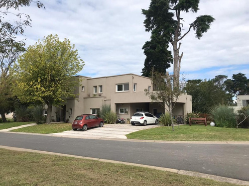 Casa - Matheu