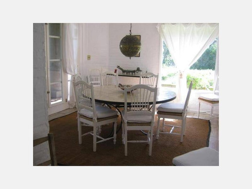 Imagen 8 de 10 de Id 1769 - Muy Buena Residencia En Rincón Del Indio, Con 4500 Mt2 De Parque.