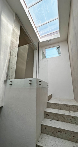 Imagen 17 de 19 de Casa En Zona Dorada, 3 Recs, 4 Baños, Seguridad, Alberca Y Jardín Común En Vistahermosa