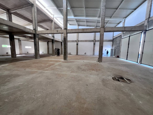 Nave Industrial En Alquiler En Punta Cana Bávaro Doble Altura, 2nivels