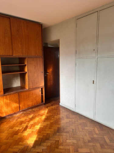 Departamento 4 Ambientes C/dependencia Frente - Balcon