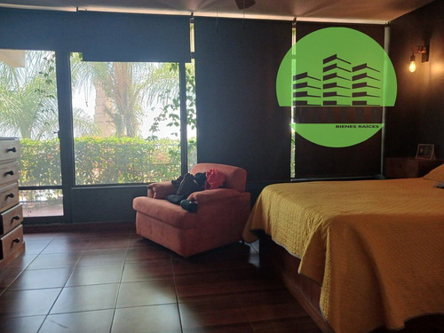 Casa En Venta En Fracc. Los Remedios