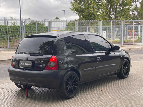 Renault Clio 1.2 Athentique 2006