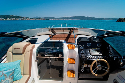 Imagem 4 de 25 de Lancha Fibra Fort - Linha Cruiser - Focker 305