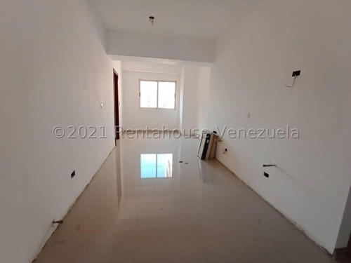 Imagen 8 de 15 de Rosangel Parraga Rentahouse Vende Apartamento En La Trigaleña Valencia Carabobo 22-7907