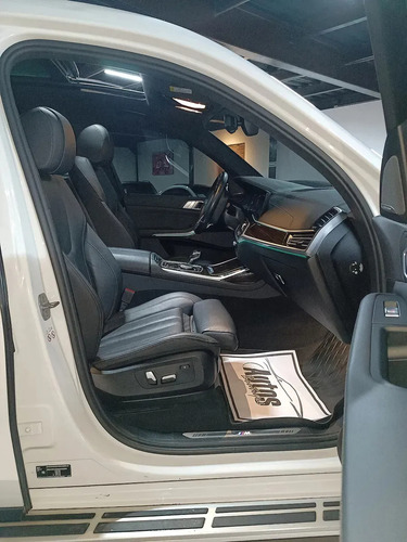 BMW X7 3.0 Xdrive 40i Pure Excelence