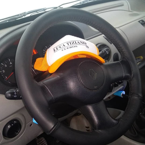 Imagen 5 de 10 de Cubre Volante Cuero Vacuno Renault Clio Luca Tiziano Cueros