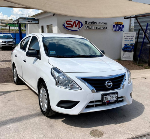 Imagen 6 de 13 de Nissan Versa 2019