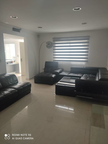 Imagen 5 de 14 de Alquiler Fijo, Bello Y Espacioso Townhouse. Jorge Coll.