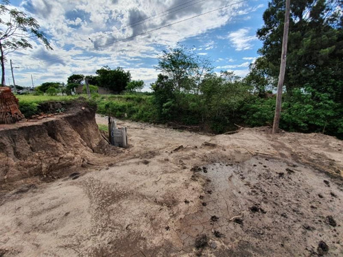 Imagen 4 de 8 de Amplio Terreno De 1.160 M2, A Una Cuadra Del Bv Lavalle - Financiado En Hasta En 12 Cuotas !!
