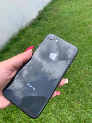 Celular iPhone 8 64gb