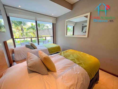 Cad La Isla Emerald K2. Terraza Con Vista A Los Jardines Y Albercas
