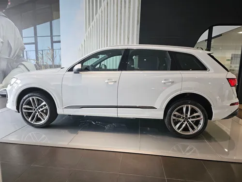Audi Q7 S Line Mhev