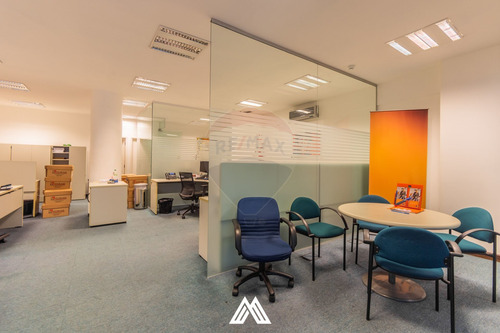 Local Moderno En Berro Y Av. Brasil 90m2 + 300m2