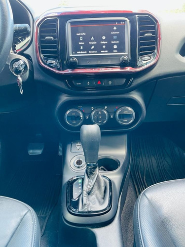 Fiat Toro 1.8 16v Freedom Flex 4x2 Aut. 4p