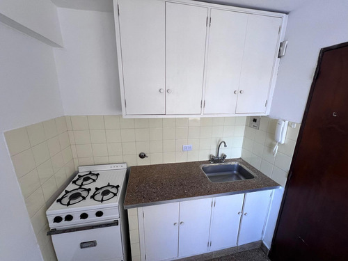 Monoambiente En Alquiler O Venta En La Plata