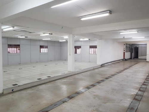 Excelente Galpão Em Terreno Com 3.500 M², - Ga0005