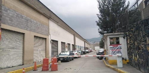 Imagen 1 de 14 de Local En Renta En Avenida Principal De Los Reyes Acaquilpan, Local En Renta De 300 M² En Corredor